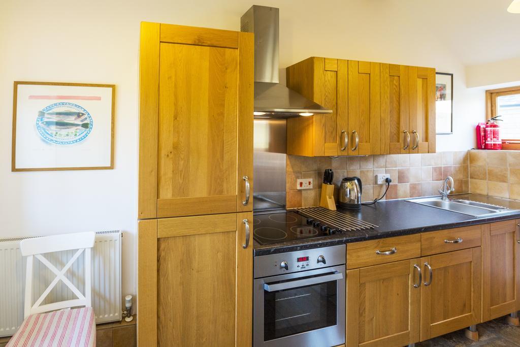 Villa Whitley Coach House Esterno foto